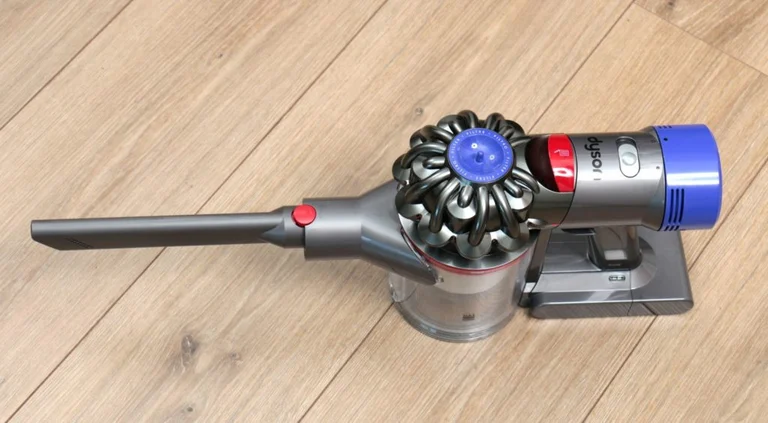 Dyson Akkustaubsauger lassen sich häufig auch zum Handstaubsauger umfunktionieren.